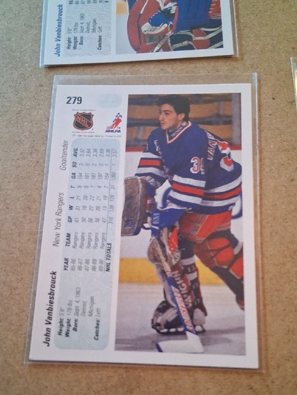 Vintage John Vanbiesbrouck Hockey Card Lot - Red, White, Blue - Picture 8 of 16